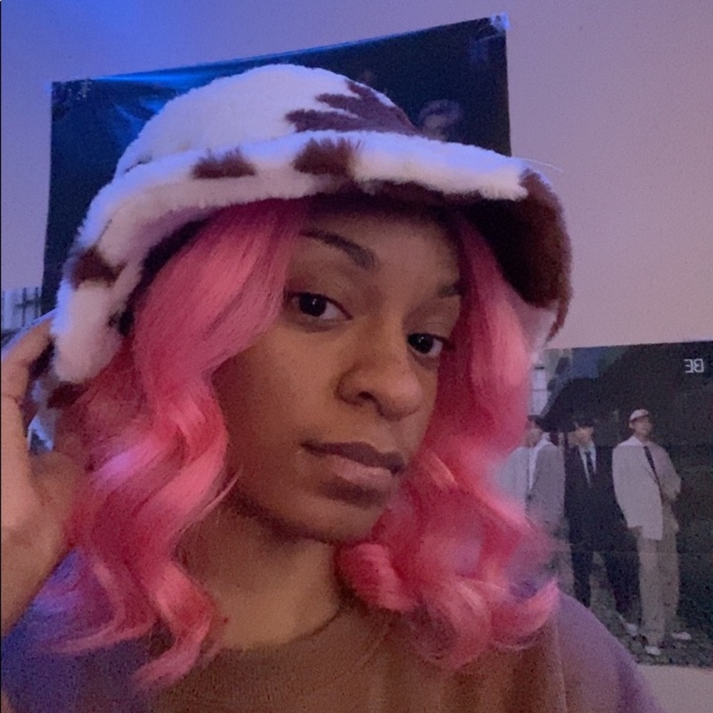 Pink t part wig